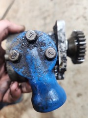 Ford 1500 Tractor Hydraulic Pump (Untested)