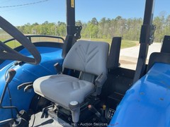 New Holland TD5040 4WD Diesel Tractor MFWD Utility Ag Farm 88HP PTO 3PT bidadoo