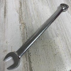Gray Canada 24MM Metric Combination Open and 12 Pt Box End Wrench M024