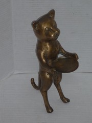 VINTAGE SOLID BRASS STANDING CAT BUSINESS CARD HOLDER 11″ TALL NEAT