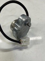 One (1) Portescap 42M048C2U-Z24 Stepper Motor 12 VDC 15:1 Ratio India GOSS NEW