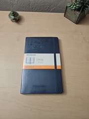 Moleskine Classic Notebook, Soft Cover, Large (5″ x 8.25″) Ruled/Lined, Sapphire