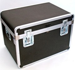 1018F – PLATT LUGGAGE – GUARDSMAN ATA 300 SHIPPING CASE – Interior Dimensions (L