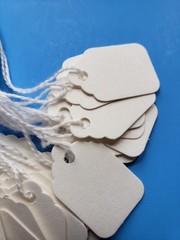 100 pcs White Paper Price Tags, Jewelry Price Tags with String attached